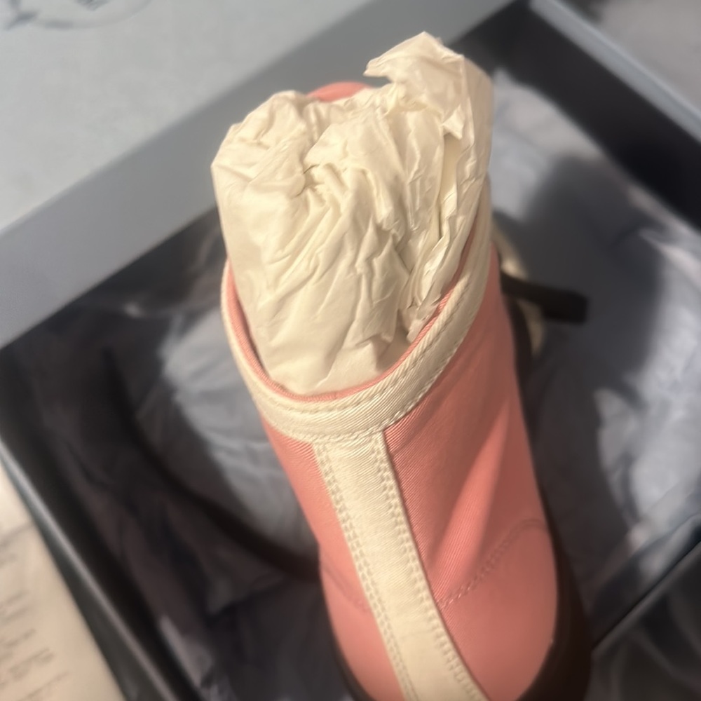 Prada Sneakers - Picture 7 of 8